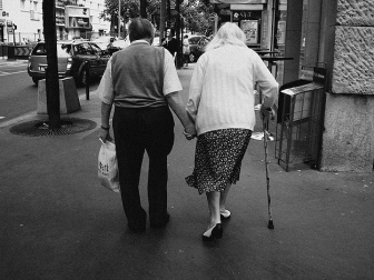 Old-People-In-Love-1